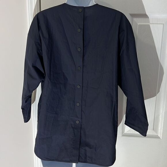 NWOT SANDRO Paris Back Button Short Sleeve Lace Front Shirt Navy Blue Sz 1 - Picture 3 of 9